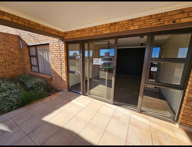M² BUILDING FOR SALE IN VAALPARK